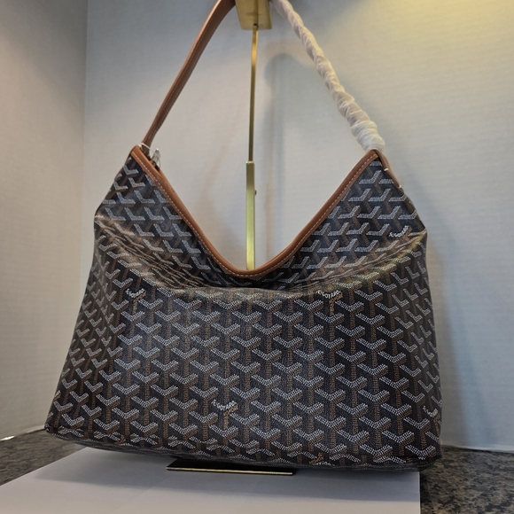 SALE!! Architectural Patterned Women's Tote Bag in Brown, Tan & White - Picture 2 of 9